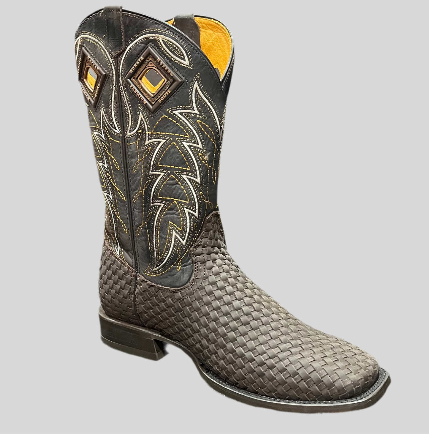 Bota Vaquera Nokota Tejido Trenzado Tabaco. MC Carthy 18