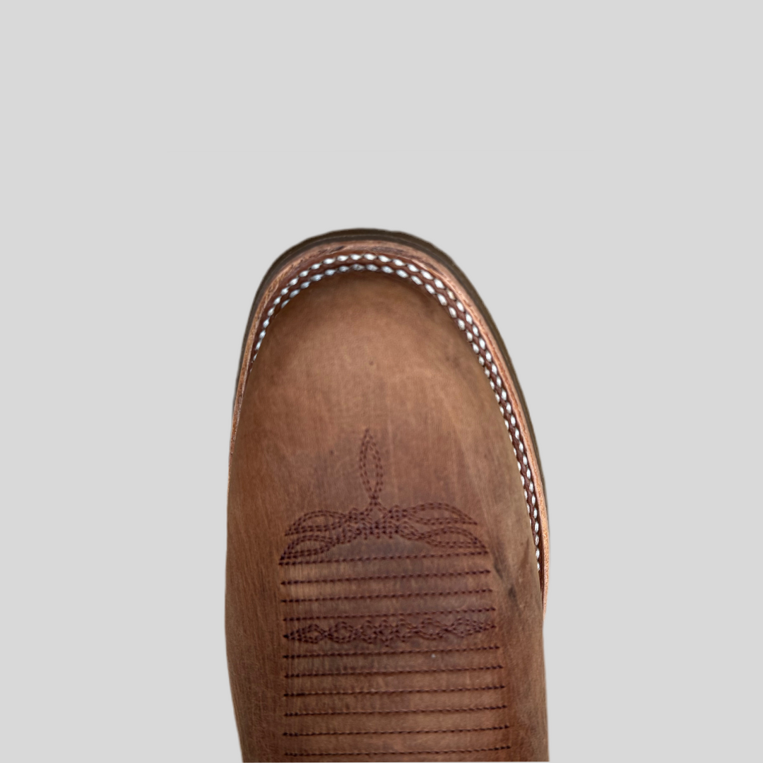Bota #8788 Nokota Redwood. MORGAN 20