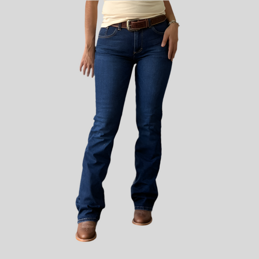 Pantalón Wrangler #7308 Retro High Rise Corte Bota.
