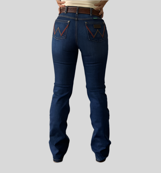 Pantalón Wrangler #7308 Retro High Rise Corte Bota.