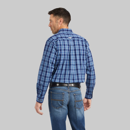 Camisa Ariat corte clásico Relentless