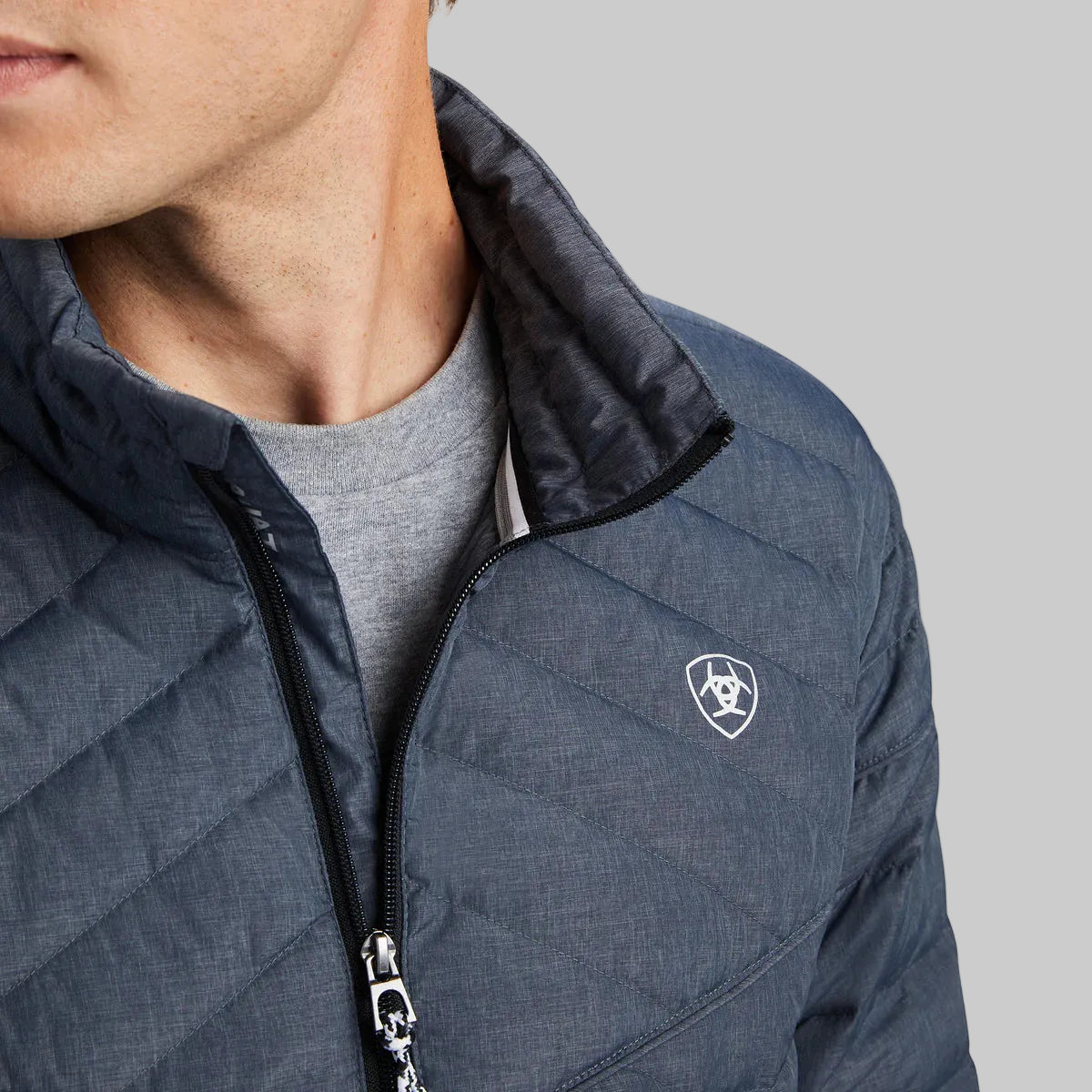 Chamarra Ariat Ideal Down Gris